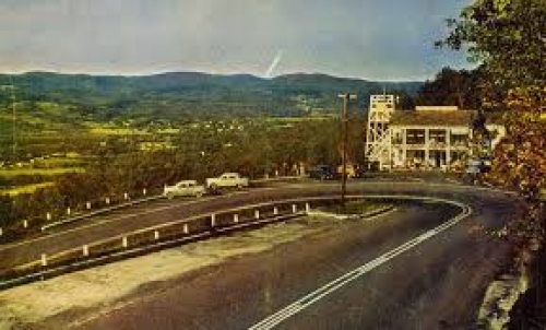 old-photos_Hairpin-Turn-6_2018-11-15_220538.jpg - Thumb Gallery Image of Old Photos